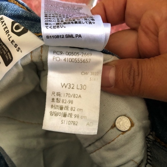 Levis 505 32x30 Blue have stretch - Picture 9 of 9